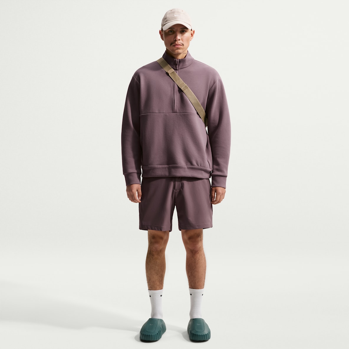 美品⭐️Nike 24.7 ジャージ　セットアップ　ハーフジップ　XL/L 現行 24.7 Collection. Nike.com